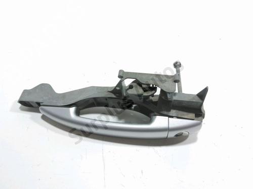 Used Front left exterior door handle Front left exterior door handle PEUGEOT 207 (WA_, WC_) 1.6 HDi (92 hp) 33750345 33750345