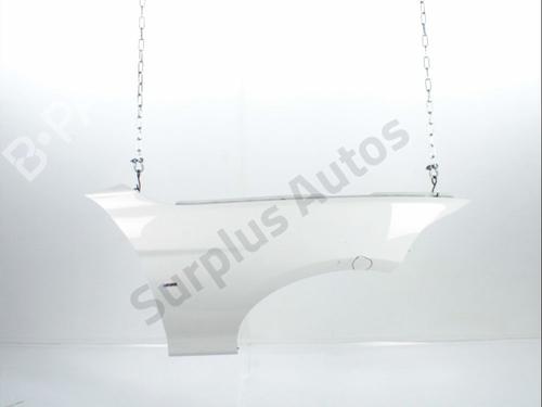 Used Right front fenders BMW 1 (F20) 116 d (116 hp) 30450084