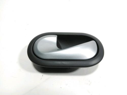 Venstre foran invendig håndtak RENAULT CLIO III (BR0/1, CR0/1) 1.5 dCi (BR17, CR17) (86 hp) 28243198
