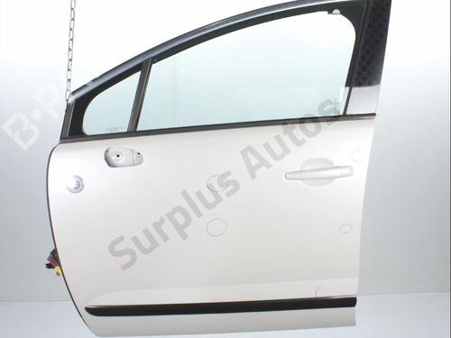 Used Left front door Left front door 36796478 36796478