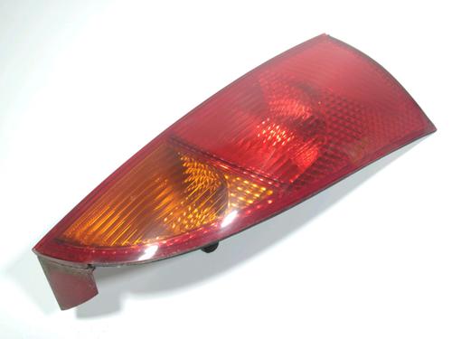 Used Right taillight FORD FOCUS I (DAW, DBW) 1.8 Turbo DI / TDDi (90 hp) 28268498