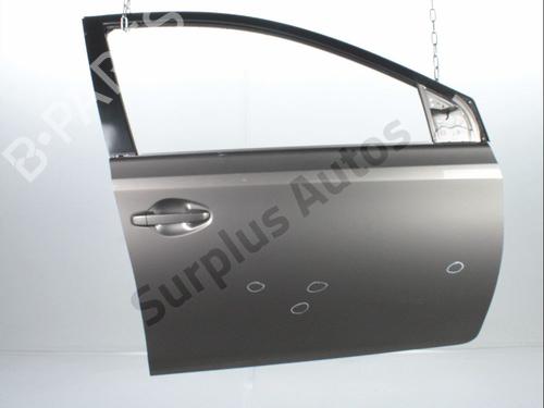 Used Right front door TOYOTA AURIS (_E18_) 1.8 Hybrid (ZWE186_, ZWE186R) (136 hp) 32040769