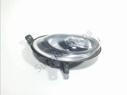 right-front-indicator-fiat-500x-334_-2014-40060574 main image