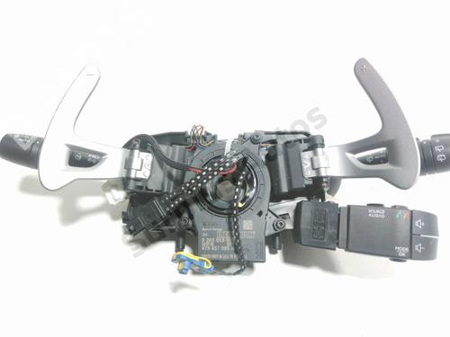 steering-wheel-controls-renault-clio-iv-bh_-2012-2013-2014-2015-2016-2017-2018-2019-2020-2021-36796207 main image