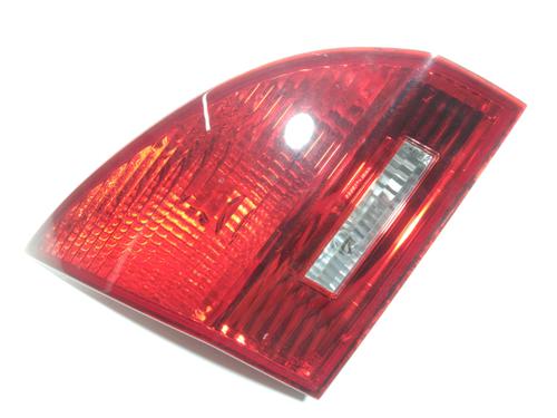 Venstre baglygte bagklap KIA VENGA (YN) 1.4 CRDi 90 (90 hp) 28268018