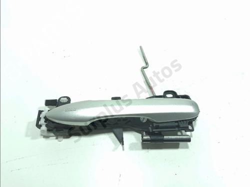 front-right-exterior-door-handle-toyota-corolla-estate-_e21_-2019-36695932 main image