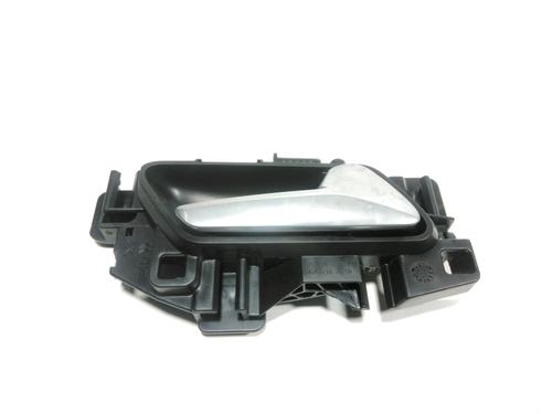 Used Rear right interior door handle PEUGEOT 5008 II (MC_, MJ_, MR_, M4_) 1.6 BlueHDi 120 (MCBHZH, MCBHZW) (120 hp) 28252378