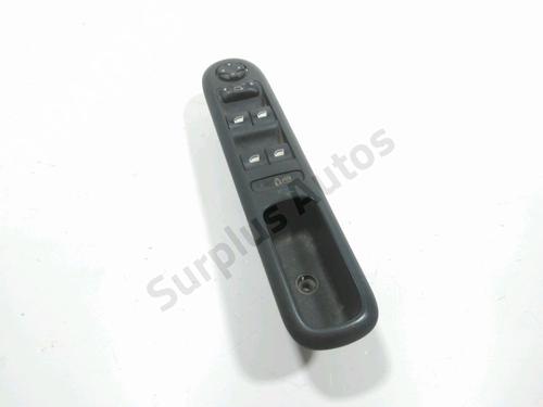 Used Left front window switch PEUGEOT 5008 (0U_, 0E_) 1.6 HDi (110 hp) 30654694