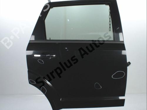 right-rear-door-fiat-freemont-345_-2011-37780135 main image