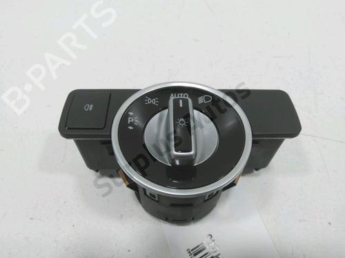 Used Headlight switch MERCEDES-BENZ A-CLASS (W176) A 180 CDI / d (176.012) (109 hp) 30990482