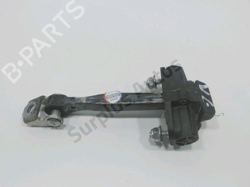 Used Hinge/Door check strap FIAT 500L (351_, 352_) 1.3 D Multijet (199LXY1A, 199LXY11) (84 hp) 31350728
