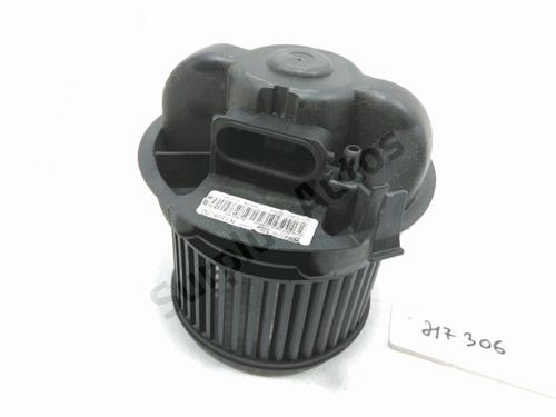Used Heater blower motor PEUGEOT 107 (PM_, PN_) 1.0 (68 hp) 30986844