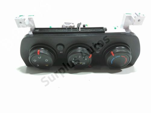 Used Climate control Climate control 28228298 28228298