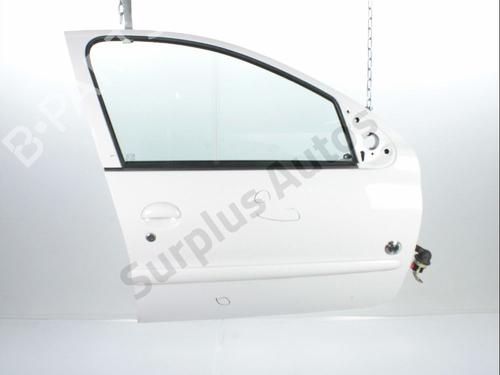 Used Right front door PEUGEOT 206+ (2L_, 2M_) 1.4 HDi eco 70 (68 hp) 28447837