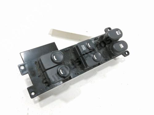 Used Left front window switch HYUNDAI i30 (FD) 1.4 (109 hp) 30999012