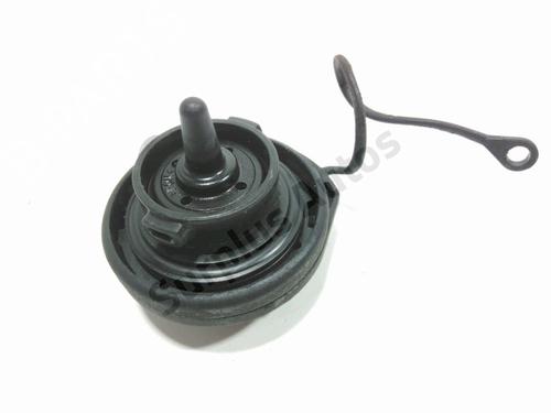 Used Fuel cap AUDI A3 Limousine (8VS, 8VM) 1.6 TDI (110 hp) 32102197