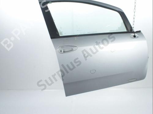 Used Right front door FIAT GRANDE PUNTO (199_) 1.2 (65 hp) 28243883