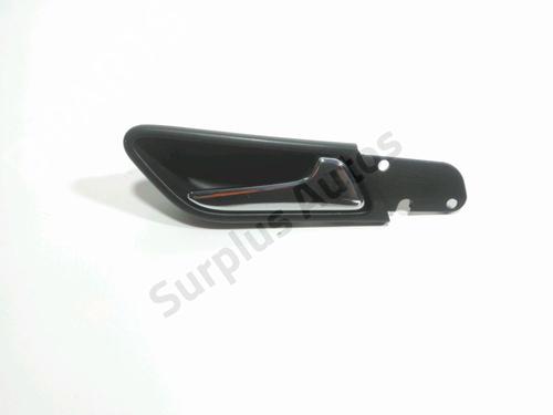 Used Front right interior door handle Front right interior door handle 28242896 28242896