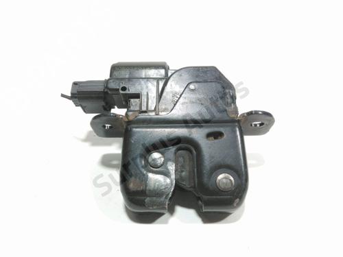 Używane Zamek klapy tylnej / bagażnika DACIA DUSTER (HS_) 1.5 dCi 4x4 (HSMC, HSMD) (110 hp) 30869542