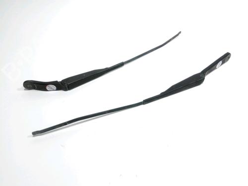 Front windshield wiper arm RENAULT CLIO II (BB_, CB_) 1.5 dCi (B/CB3M) | BP28271886C143 