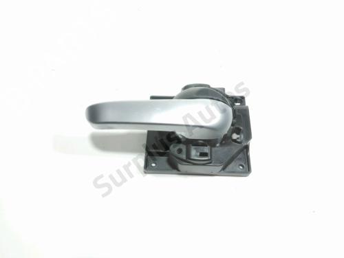 Used Front right interior door handle Front right interior door handle FIAT 500X (334_) 1.6 D Multijet (334AXA1B, 334AXA11) (120 hp) 37775025 37775025