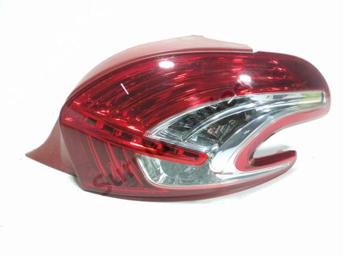 Used Right taillight PEUGEOT 208 I (CA_, CC_) 1.2 VTI 82 (82 hp) 31868442