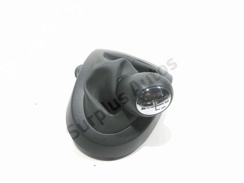 Used Shift knob RENAULT TWINGO II (CN0_) 1.2 16V (CN04, CN0B) (75 hp) 29857121