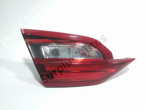 Feu de coffre gauche FORD FIESTA VII (HJ, HF) 1.0 EcoBoost (125 hp) 32181711