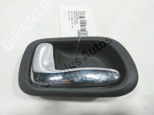 Używane Klamka wewnętrzna drzwi przednich lewych TOYOTA COROLLA Liftback (_E11_) 1.4 (ZZE111_, ZZE111R) (97 hp) 30996536