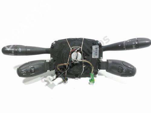 Used Steering wheel controls Steering wheel controls PEUGEOT 207 (WA_, WC_) 1.4 HDi (68 hp) 35719871 35719871