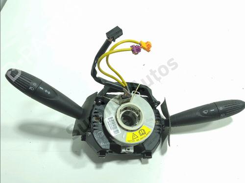 steering-wheel-controls-fiat-500-312_-2007-36105433 main image