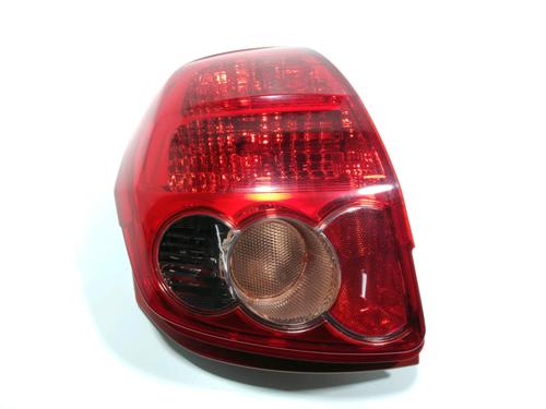 Venstre baglygte TOYOTA AURIS (_E15_) 2.0 D-4D (ADE150_, ADE150R) (126 hp) 28269857