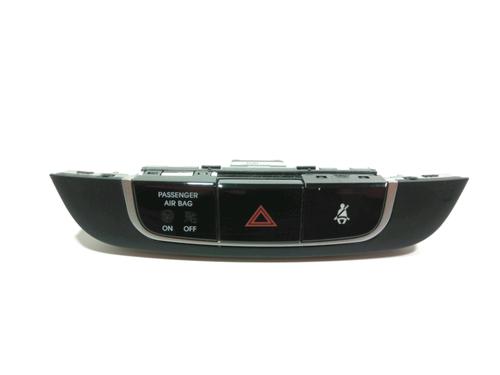 Used Warning switch Warning switch HYUNDAI ix35 (LM, EL, ELH) 1.7 CRDi (116 hp) 28229368 28229368