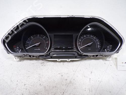 Used Instrument cluster PEUGEOT 208 I (CA_, CC_) 1.4 HDi (68 hp) 30990957