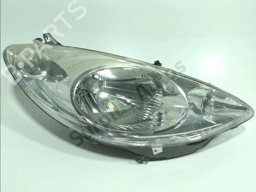 Used Right headlight Right headlight PEUGEOT 1007 (KM_) 1.4 (75 hp) 33421333 33421333