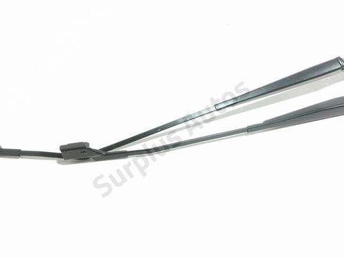 Used Front windshield wiper arm Front windshield wiper arm 39195578 39195578