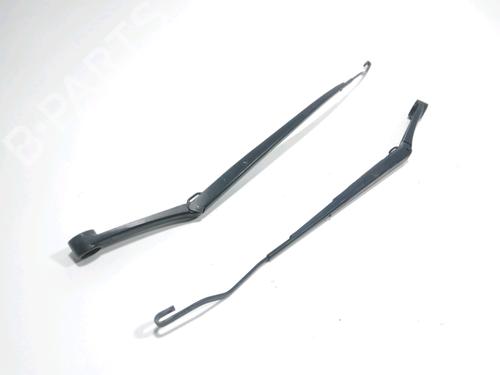 front-windshield-wiper-arm-hyundai-ix35-lm-el-elh-2009-2010-2011-2012-2013-2014-2015-2016-37789954 main image