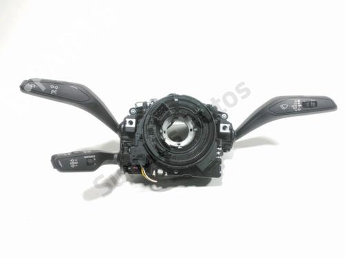 Commandes au volant AUDI A3 Sportback (8YA, 8YF) 30 TDI (116 hp) 32102333