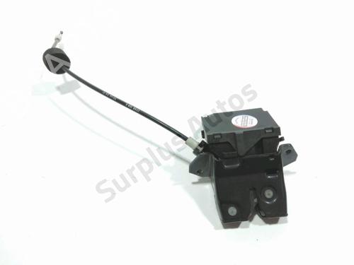 Used Tailgate lock MERCEDES-BENZ C-CLASS (W203) C 220 CDI (203.008) (150 hp) 28260863