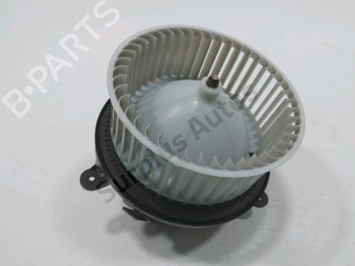 Varmeblæser VW POLO VI (AW1, BZ1, AE1) 1.0 TSI (95 hp) 30986908