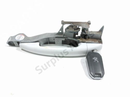 Used Front left exterior door handle PEUGEOT 208 I (CA_, CC_) 1.6 HDi (114 hp) 30101828