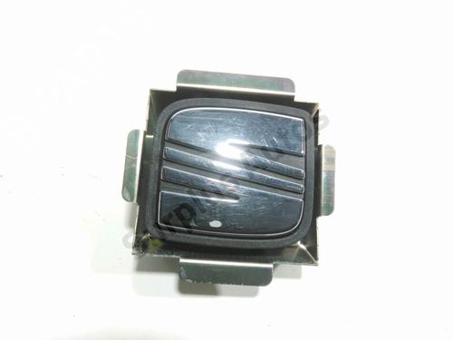 Used Tailgate handle Tailgate handle SEAT IBIZA IV ST (6J8, 6P8) 1.2 TDI (75 hp) 33300807 33300807