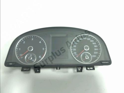 Compteur de vitesse VW CADDY III Box Body/MPV (2KA, 2KH, 2CA, 2CH) 1.6 TDI (75 hp) 31868168