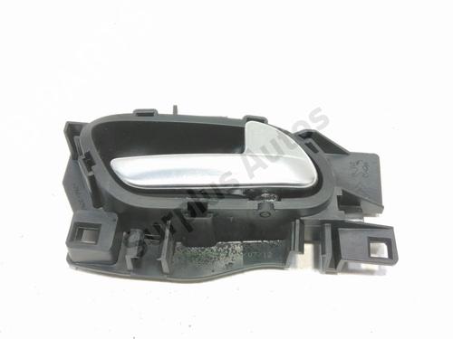 Used Rear right interior door handle Rear right interior door handle PEUGEOT 208 I (CA_, CC_) 1.6 HDi (114 hp) 39765522 39765522