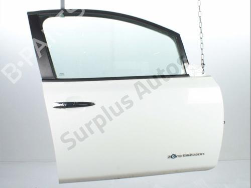 right-front-door-nissan-leaf-ze0-2010-2011-2012-2013-2014-2015-2016-2017-37775474 main image
