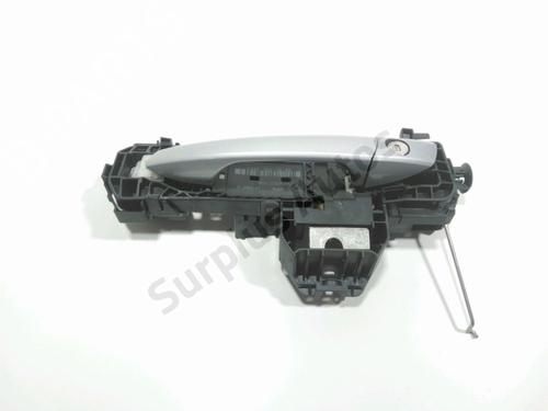 front-left-exterior-door-handle-mercedes-benz-cla-coupe-c117-2013-2014-2015-2016-2017-2018-2019-28242406 main image