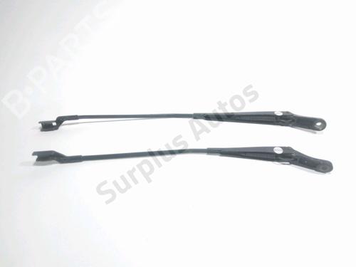 Used Front windshield wiper arm PEUGEOT 3008 I MPV (0U_) 1.6 HDi (112 hp) 31636106