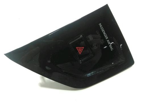 Used Warning switch VW POLO VI (AW1, BZ1, AE1) 1.0 TSI (95 hp) 28229149