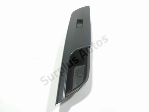 Used Right front window switch Right front window switch SUZUKI SWIFT IV (FZ, NZ) 1.2 (AZH412, ZC72S) (94 hp) 37773014 37773014