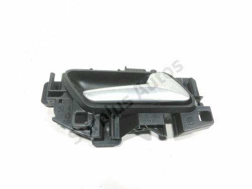 Used Rear right interior door handle Rear right interior door handle 29858977 29858977